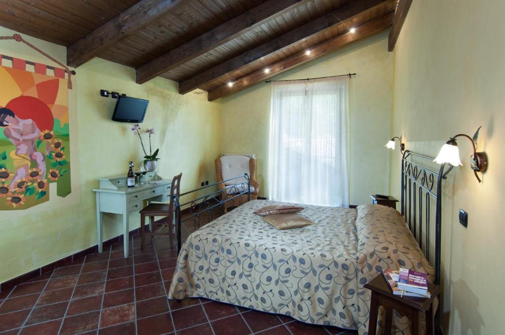 Trattoria Del Bivio Guest House Cerretto Langhe Cameră foto